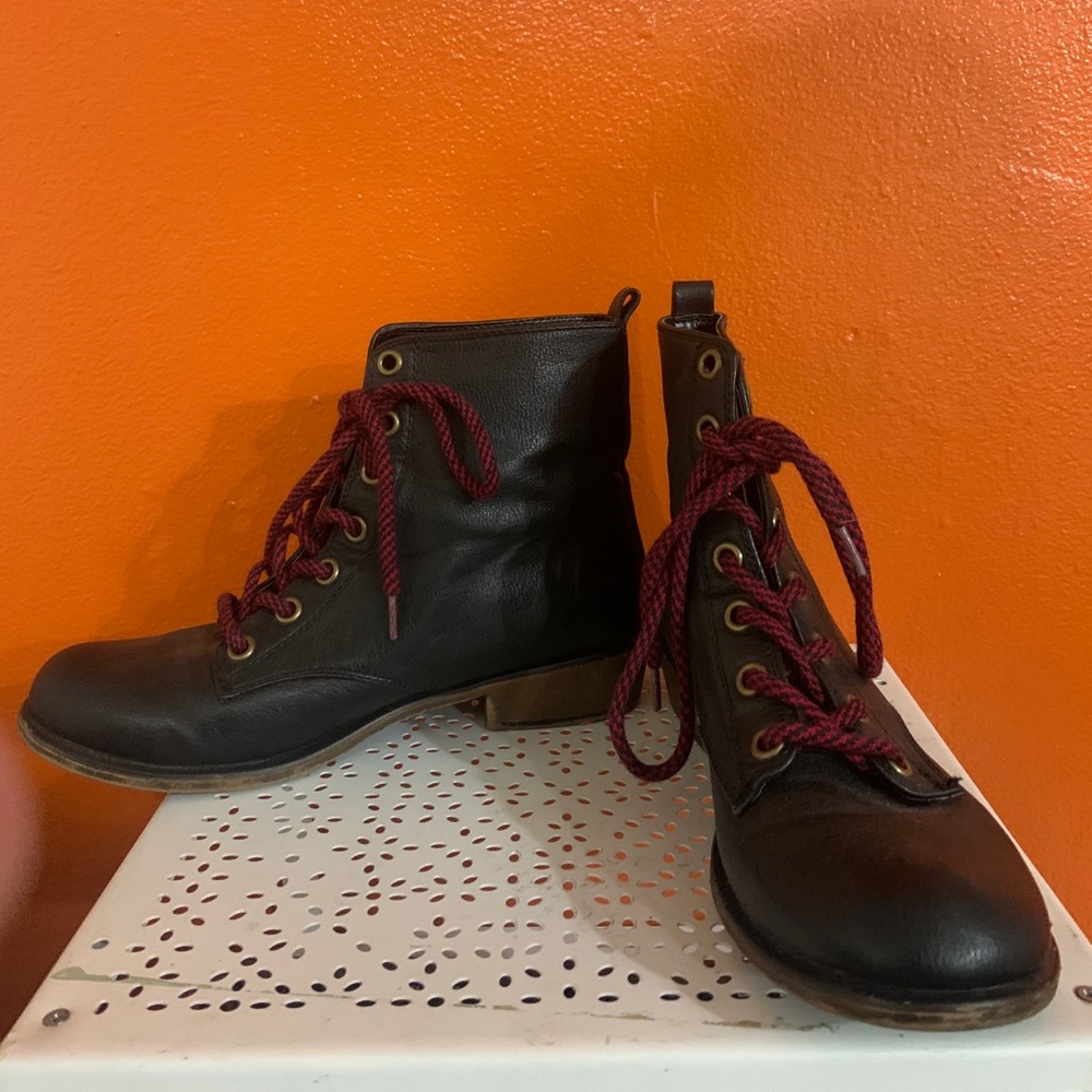Vintage black boots